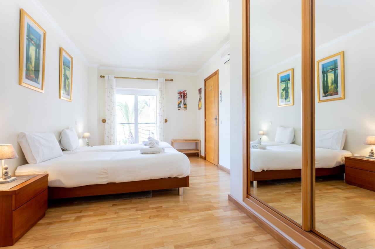 Mira Baia - Meia Praia Family Apartment 拉哥斯 外观 照片