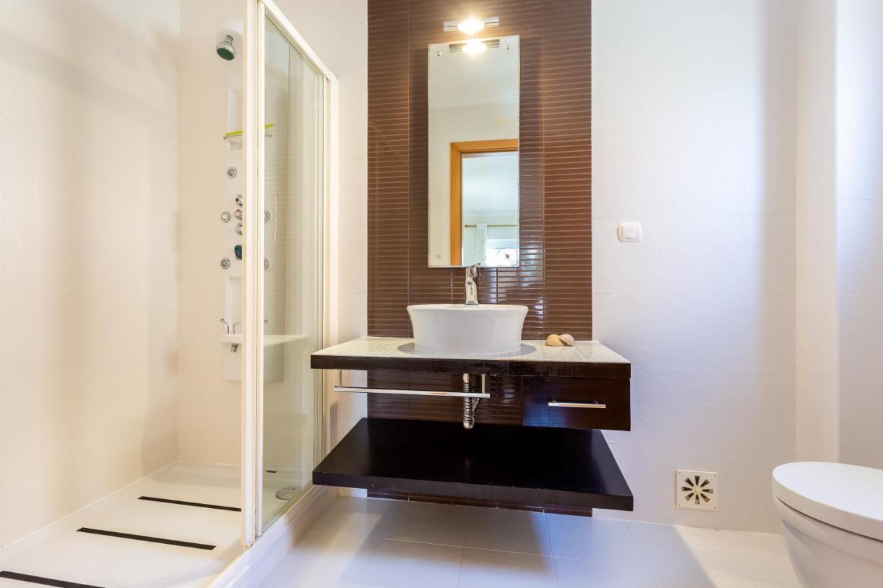 Mira Baia - Meia Praia Family Apartment 拉哥斯 外观 照片